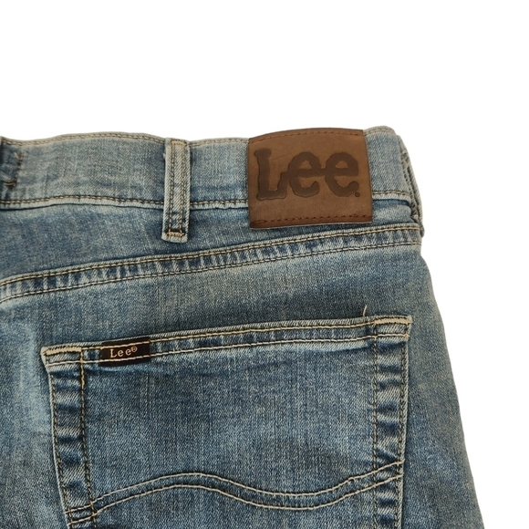 LEE Men's Regular Fit Medium Wash Denim Blue Jeans Size 36x34 - Picture 10 of 16